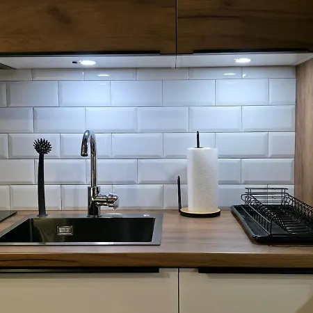 The Lucky Five At Glivia Parking&garden *