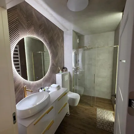 The Lucky Five At Glivia Parking&garden * Gliwice