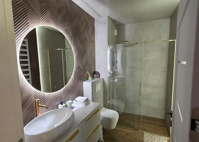 The Lucky Five At Glivia Parking&garden * Gliwice